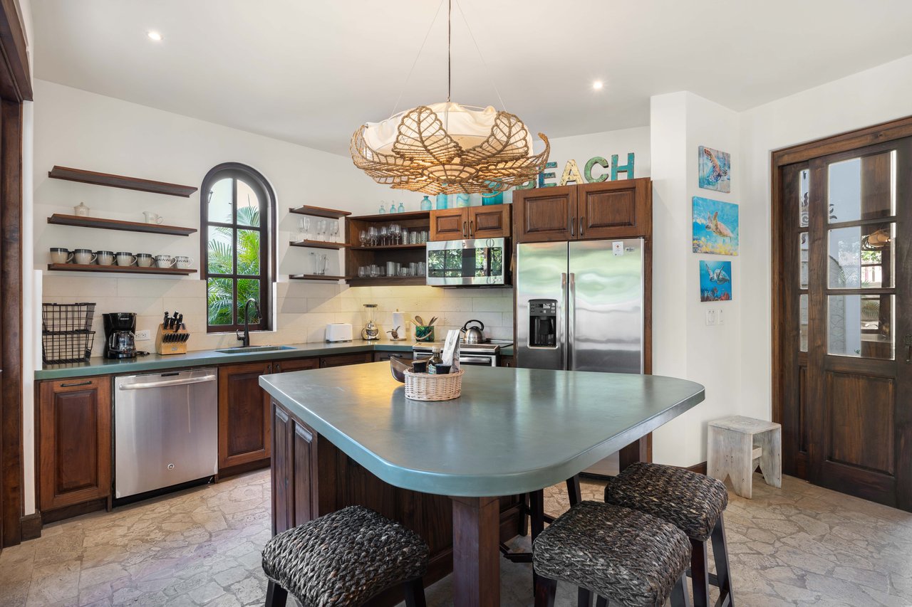 10 Plaza Carlota | A Rare Single-Level Gem in Las Catalinas