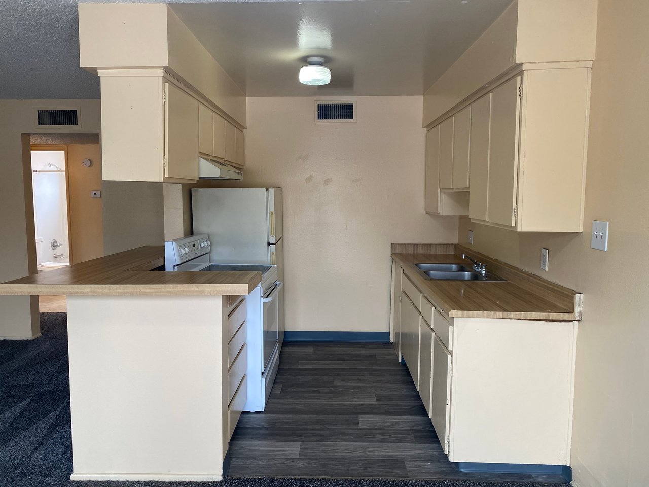 537 Calcaterra Circle #B