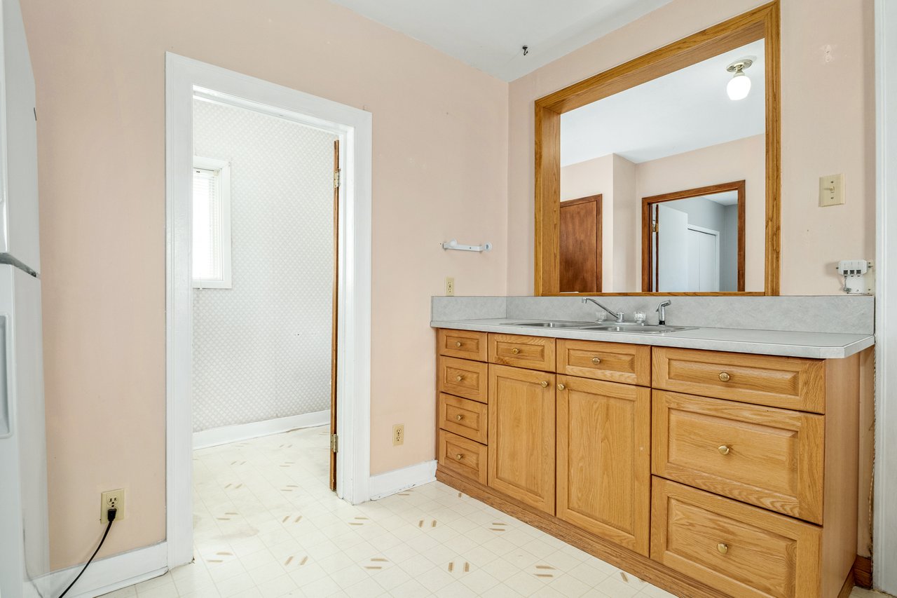 216 Street Unit: 2729