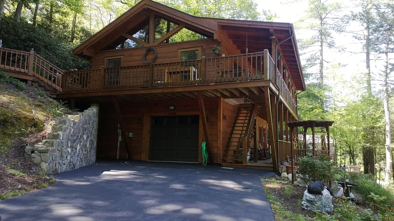 142 Cherokee Cir