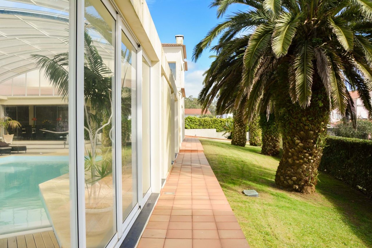 Luxury 4-Bedroom Villa with Indoor Pool – São Miguel, Azores