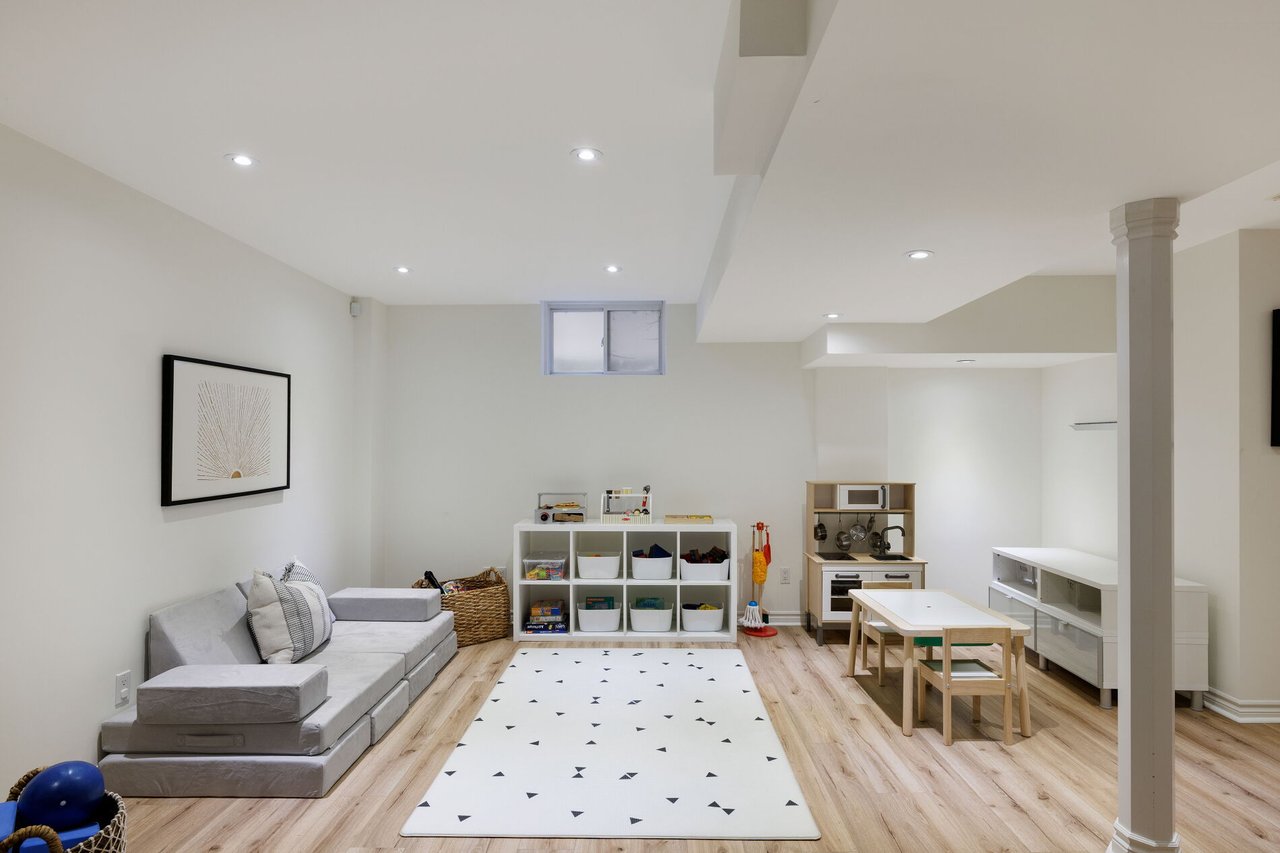 1434 Gulledge Trail, Oakville, ON L6M 3Z8