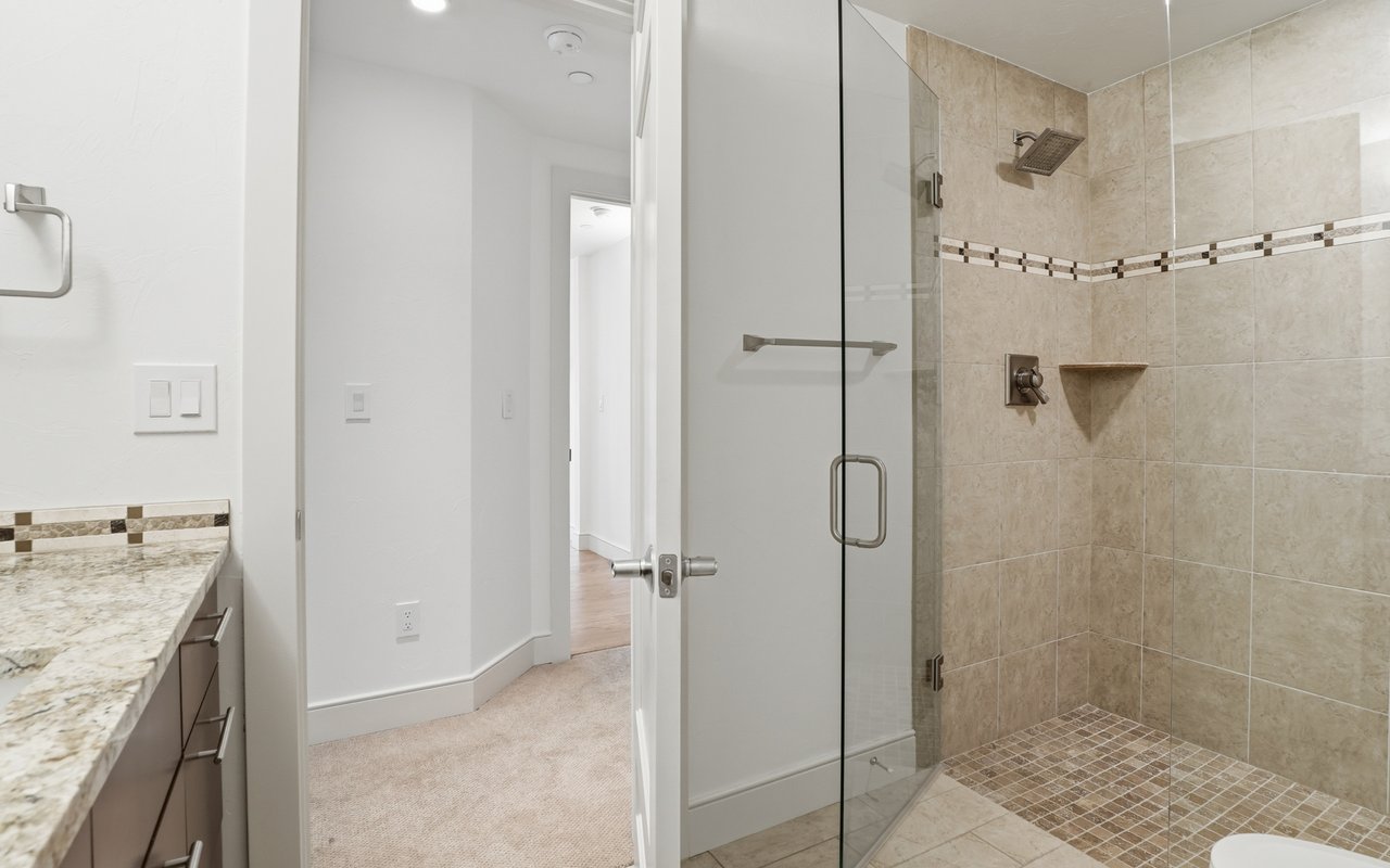2801 Pennsylvania Ave 105
