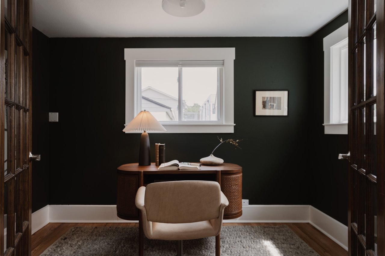 4208 Umatilla Street: A 1900 Victorian That Gets Sunnyside Right