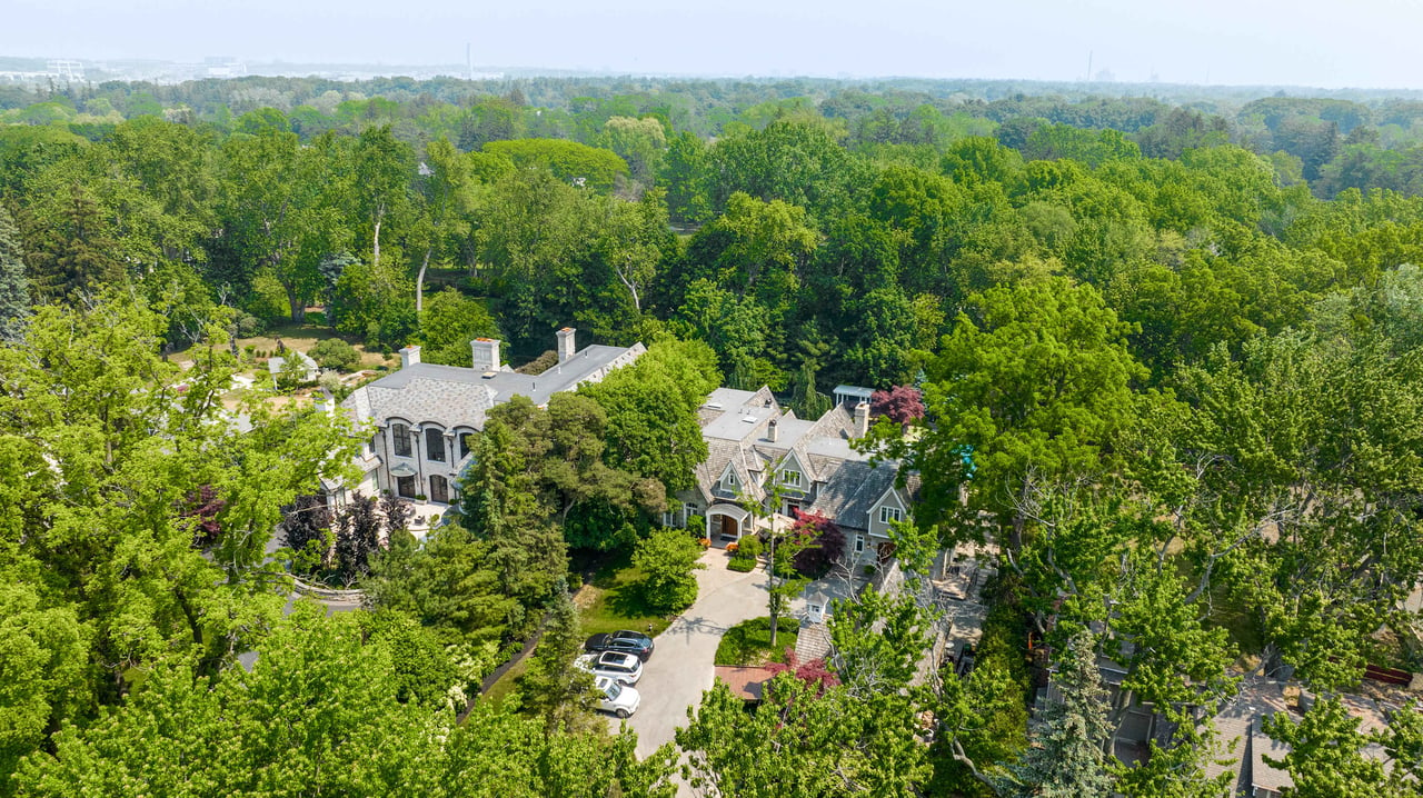 Ranch Inspired Estate in Oakville 