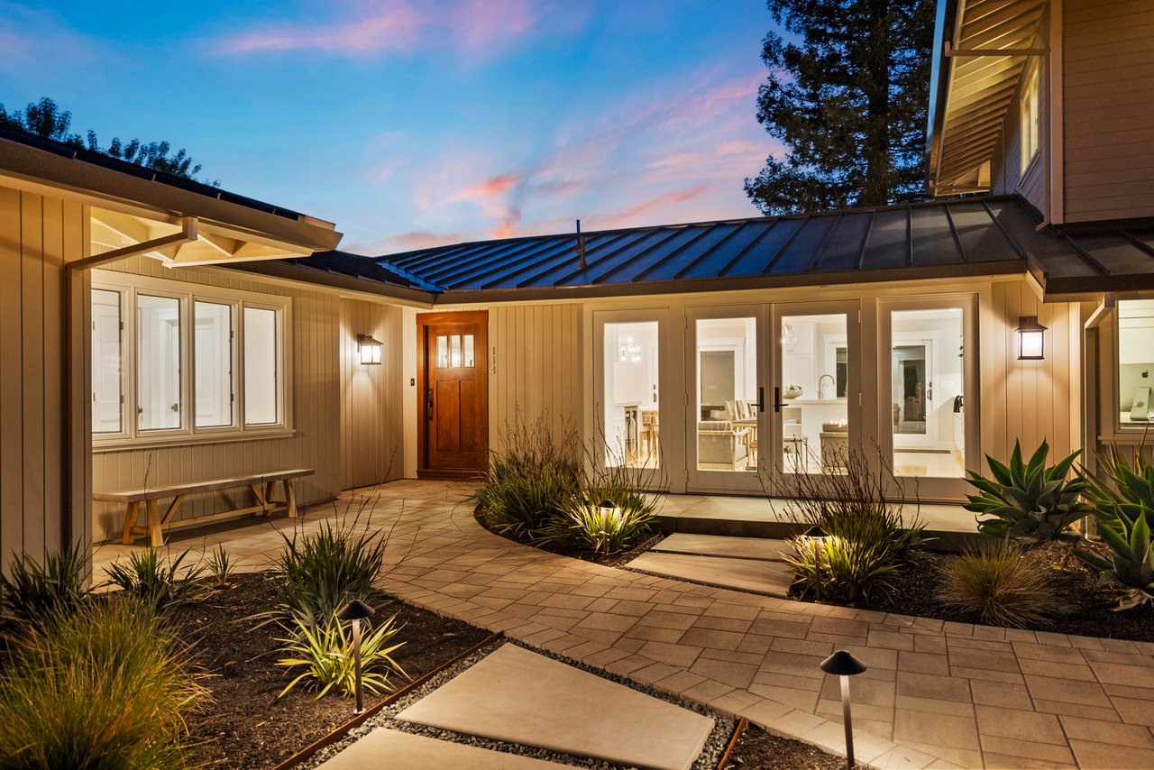 114 Nina CT