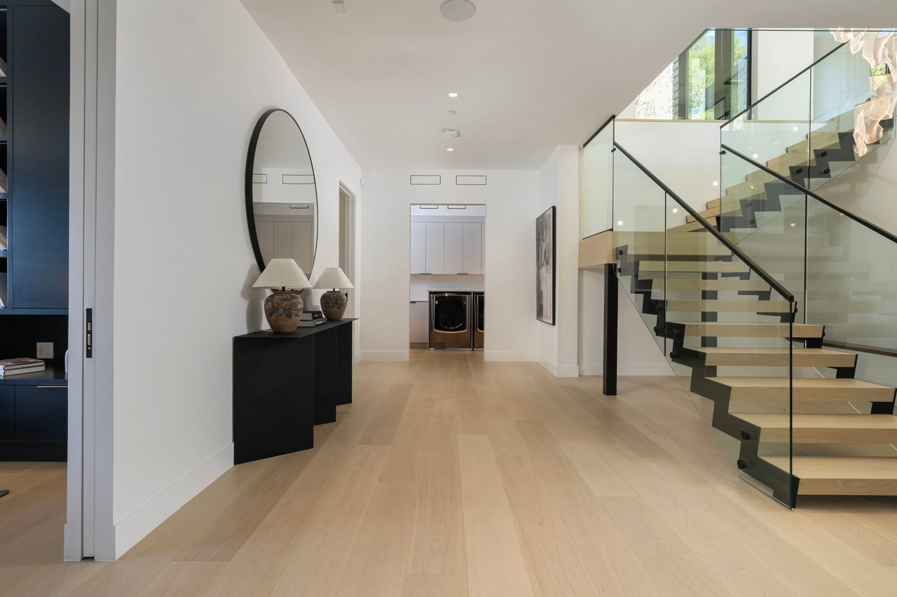 105 Canyon Drive