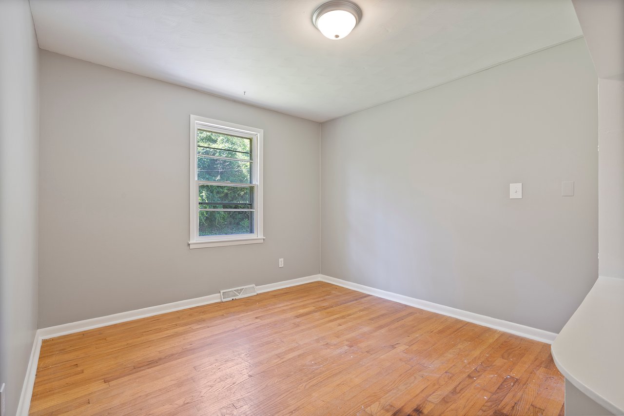 4 Bedrooms!! MADISON CITY SCHOOLS!!!
