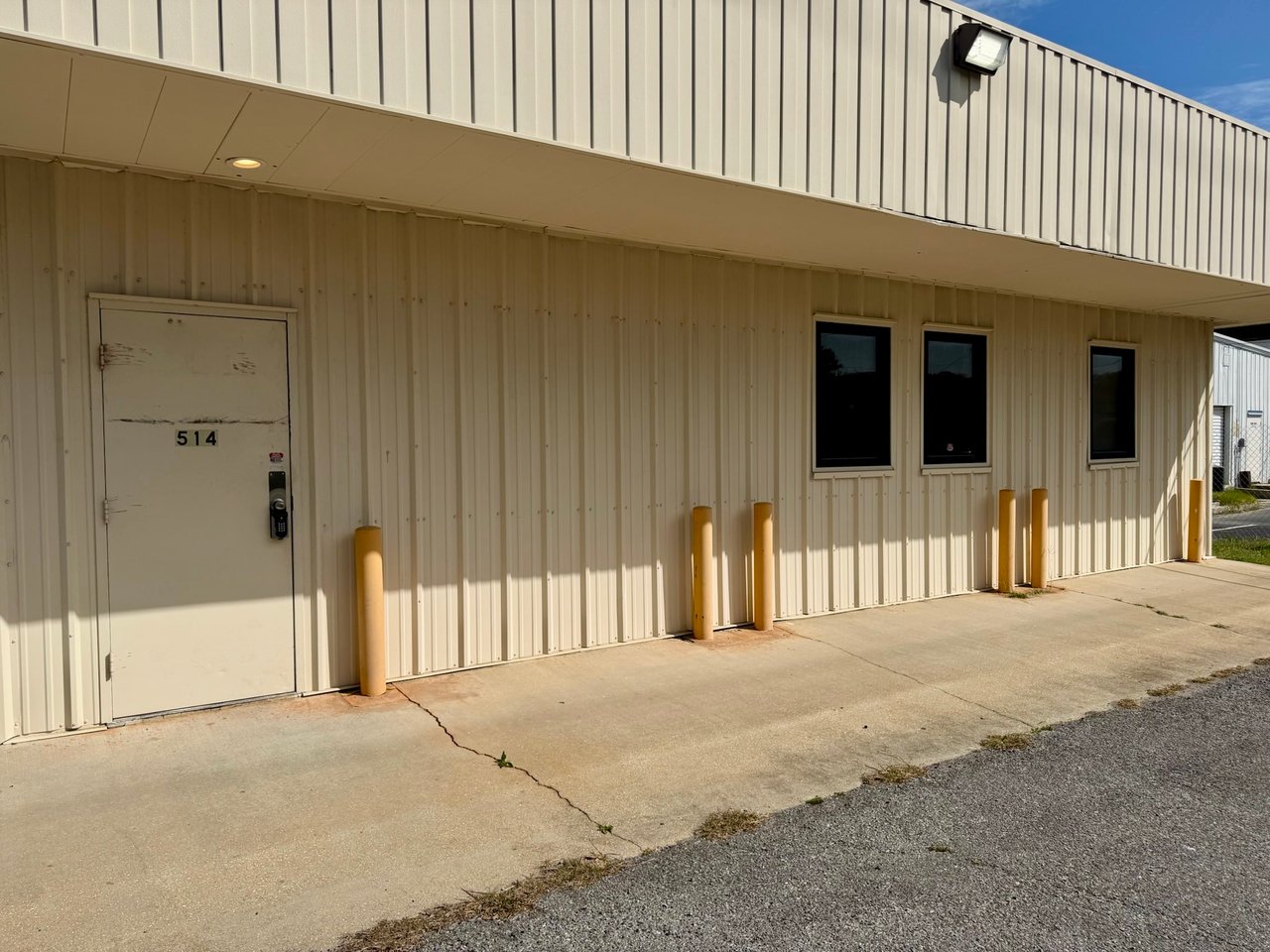 514 Mary Esther Cut Off NW