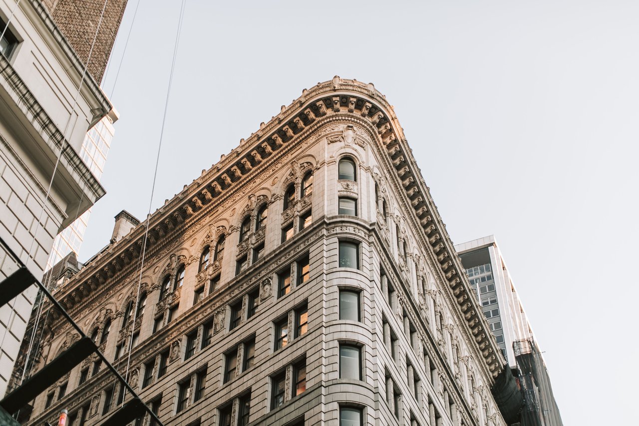 885 Park Avenue, the historic Rosario Candela luxury cooperative on Manhattan's Upper East Side.