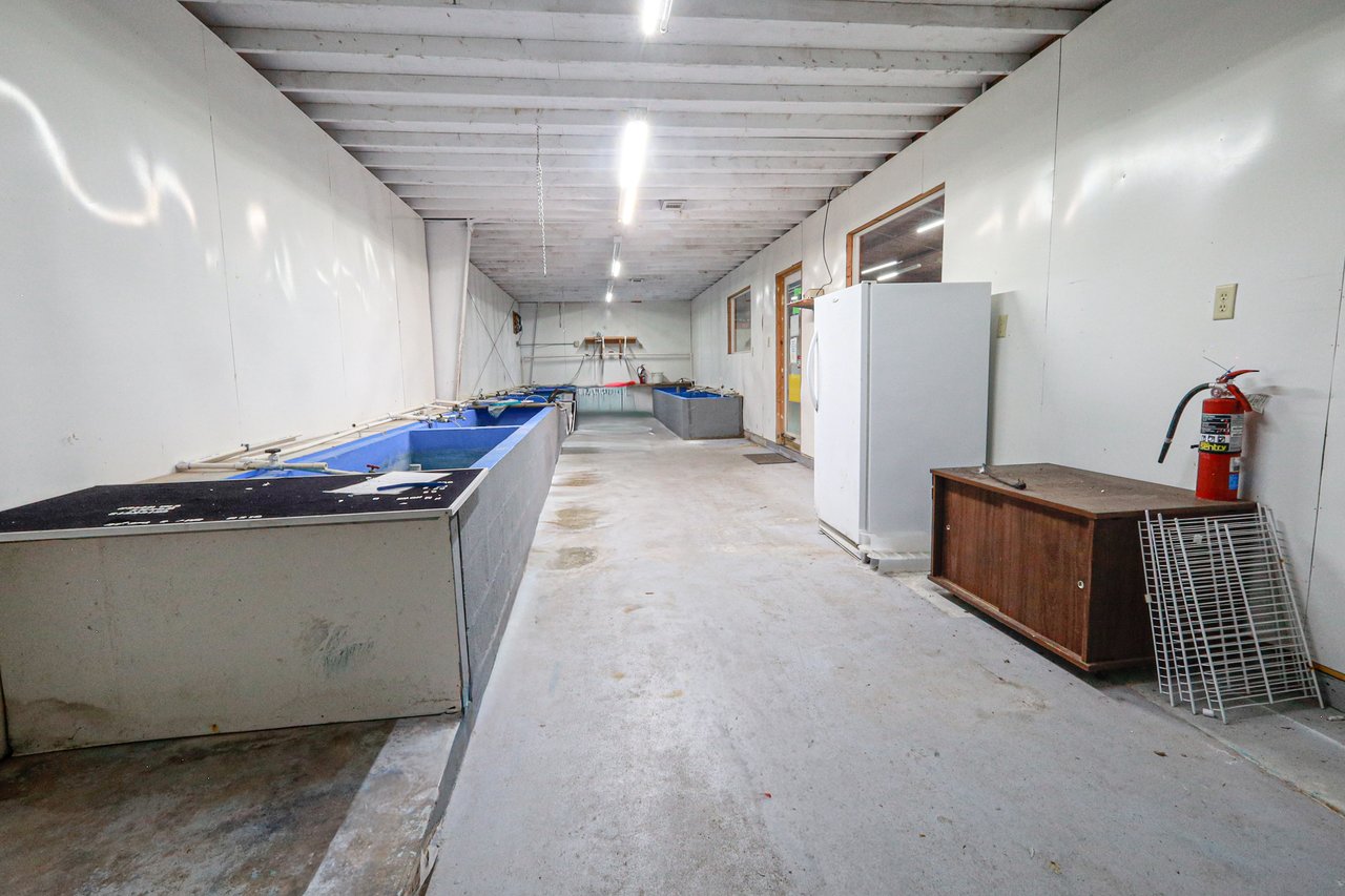 Lake Ouachita Commercial Building