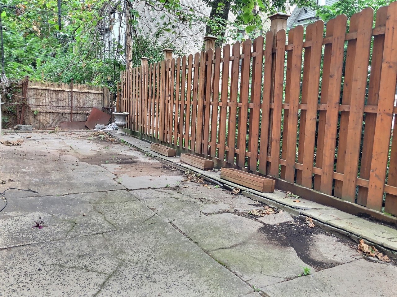 42 Hawthorne Street Unit: Garden