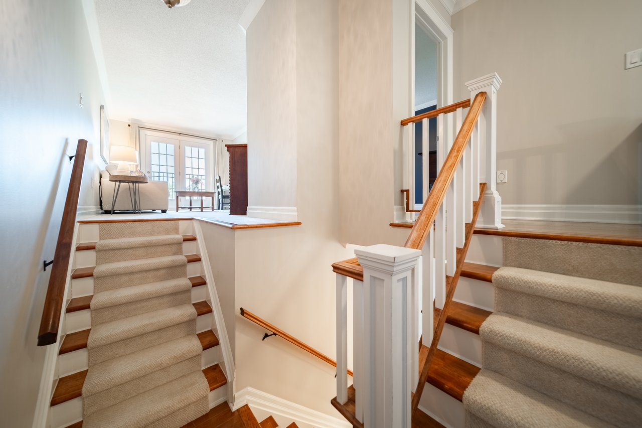 339 Ravineview Way
