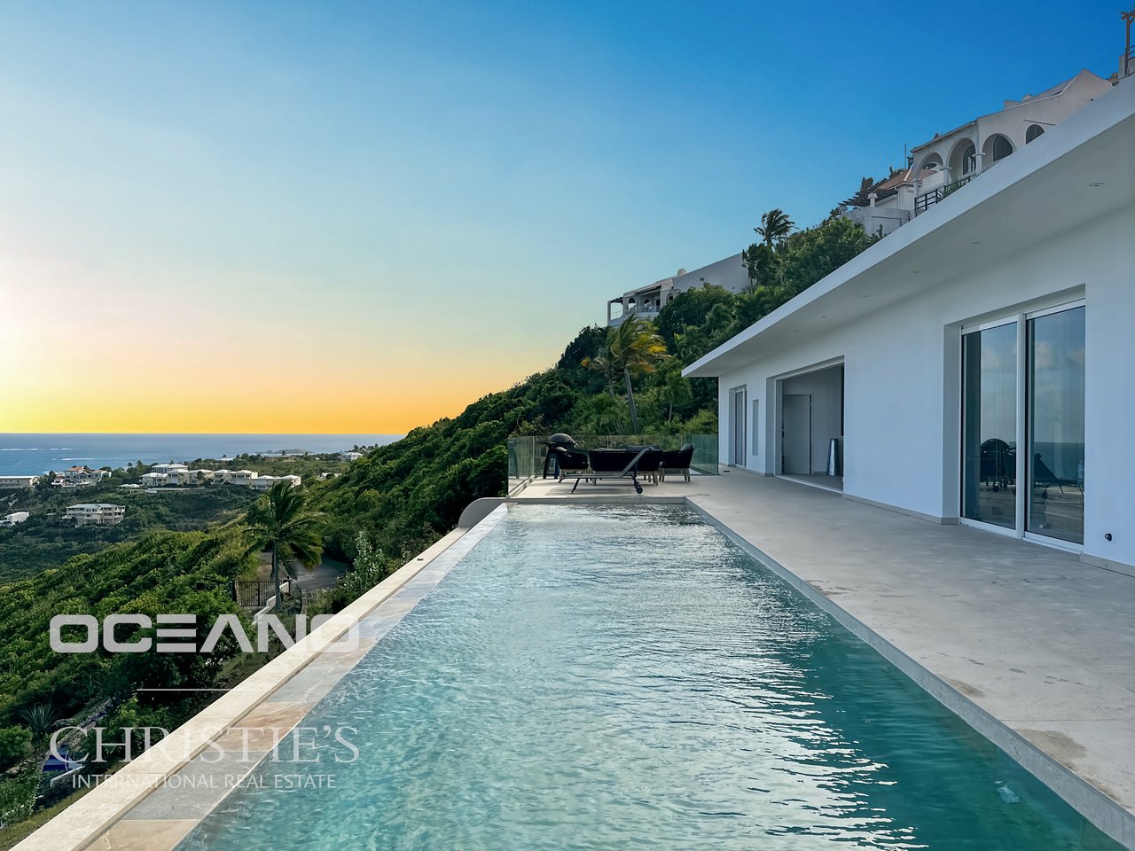 MODERN VILLA WITH SPECTACULAR VIEW -NEWLY BUILT