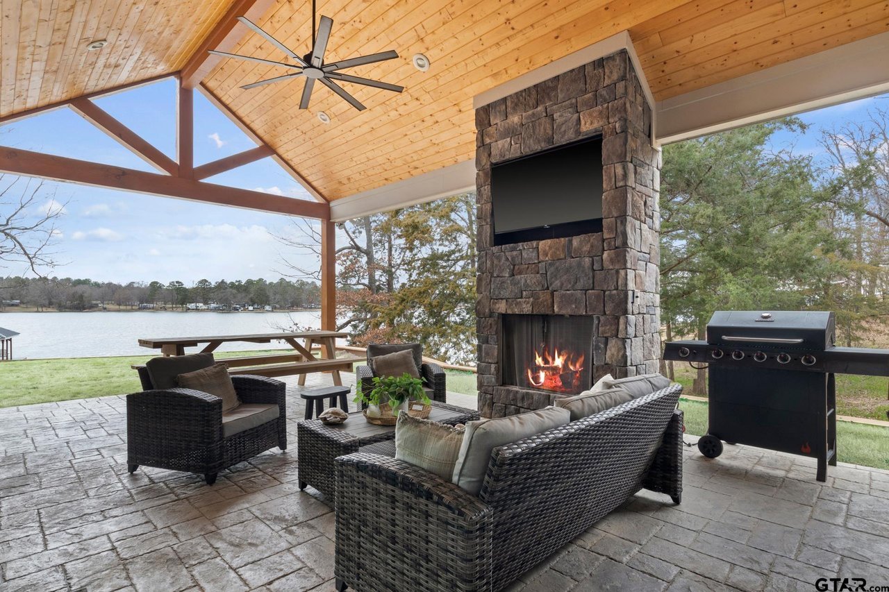 208 County Road 2129