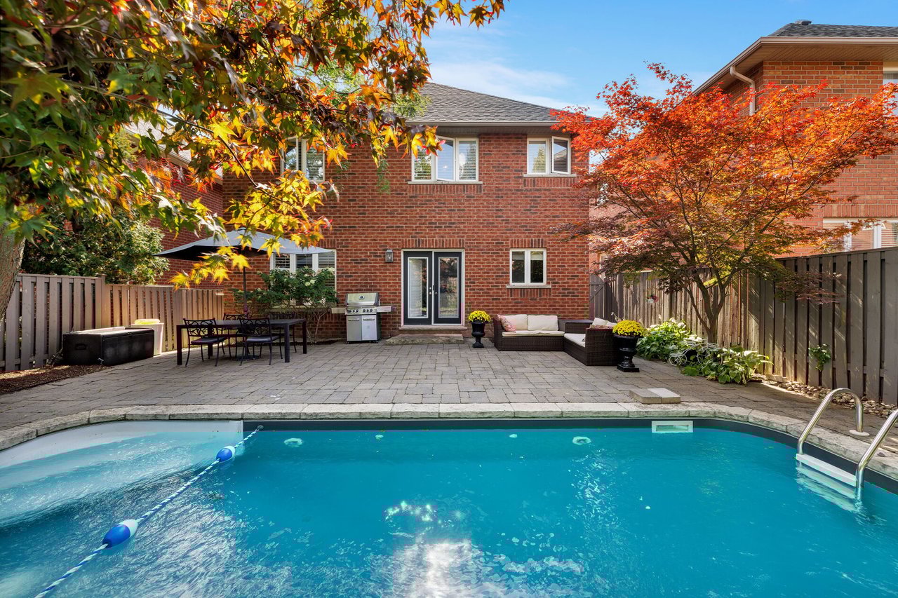 2202 Brookhaven Crescent