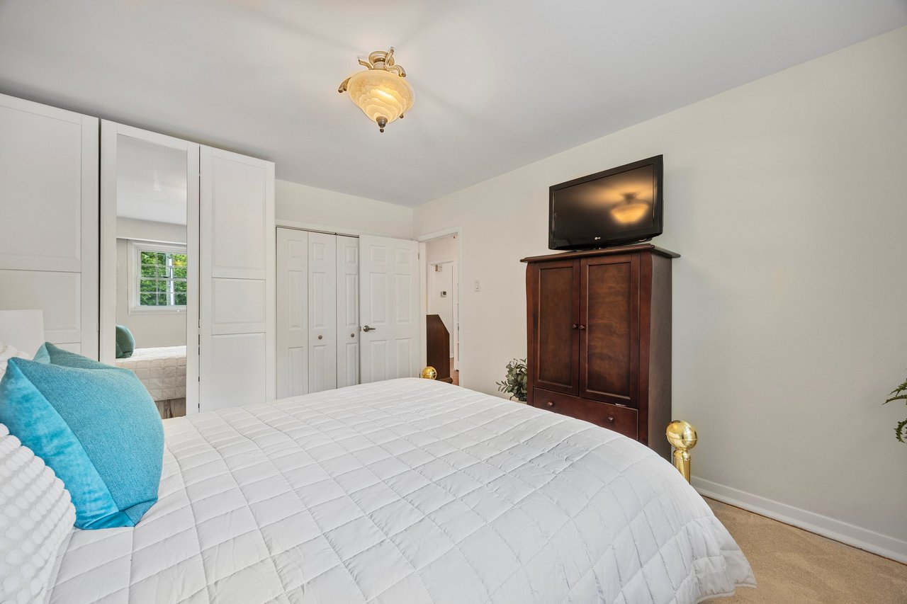 210 Richard Avenue, Newmarket