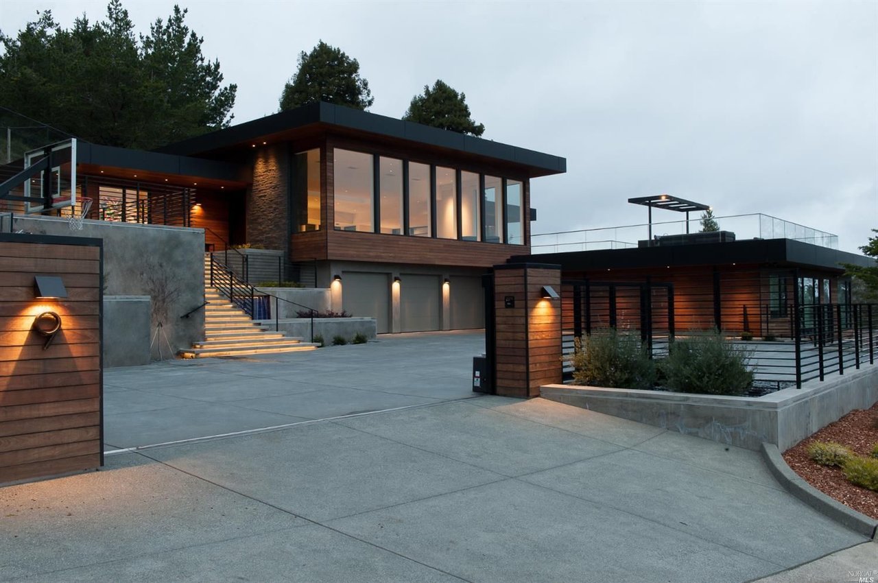 9 Walsh Dr