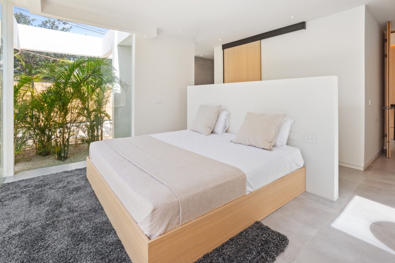 Villa Juba | Contemporary 4-Bedroom Villa with Mono Loco Beach Club Membership in Tamarindo