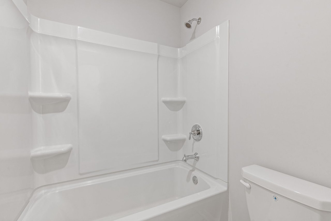 693 Shoals Trl
