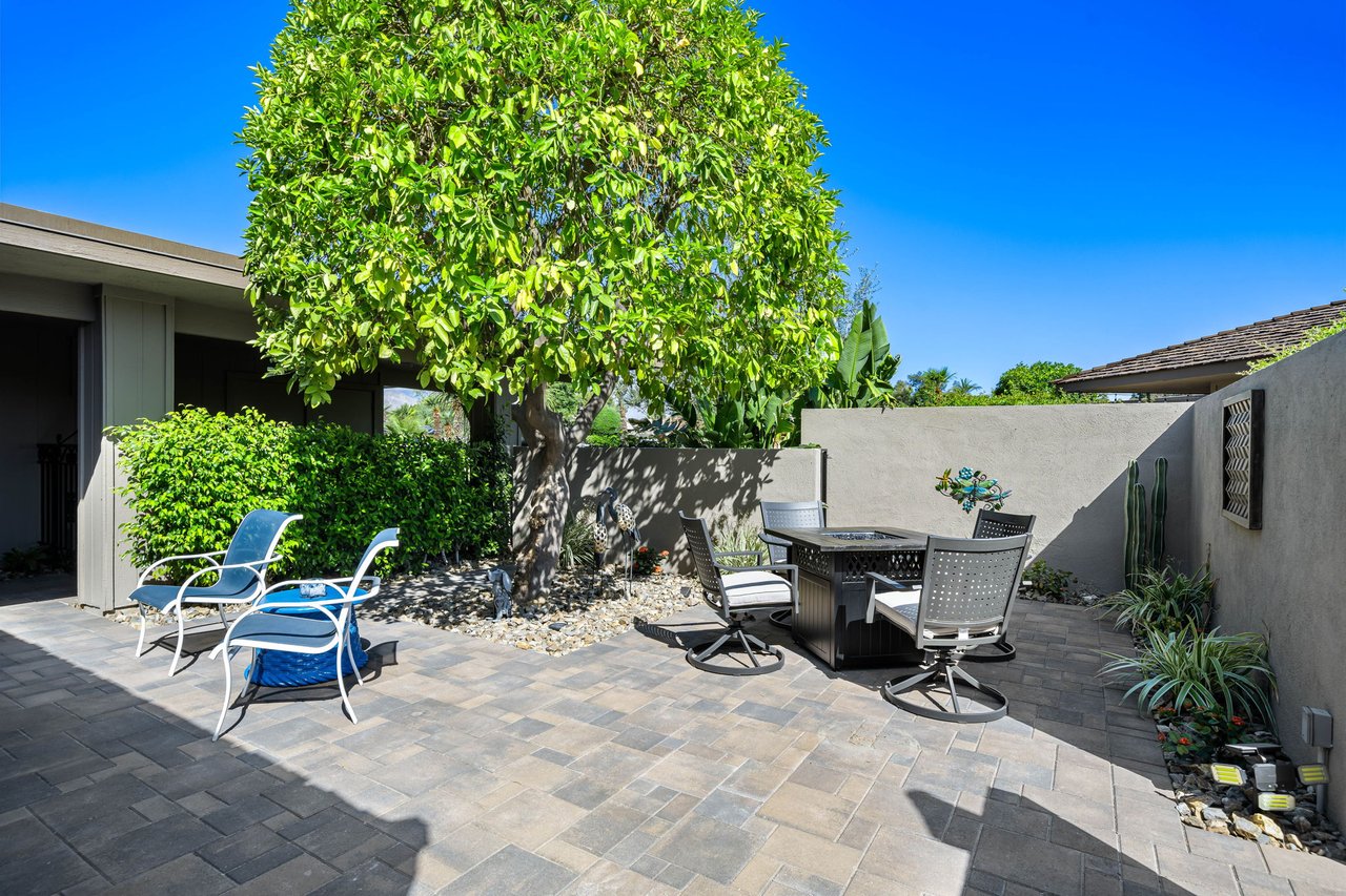 5 Seton Court