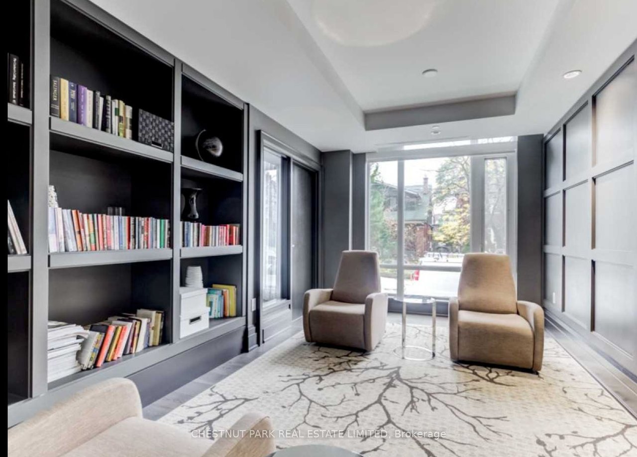 MIDTOWN PENTHOUSE 