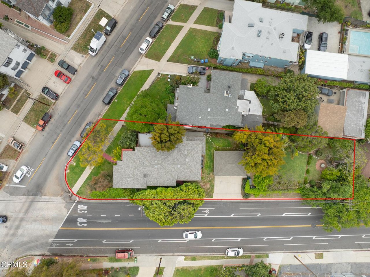 3272 Rowena Ave