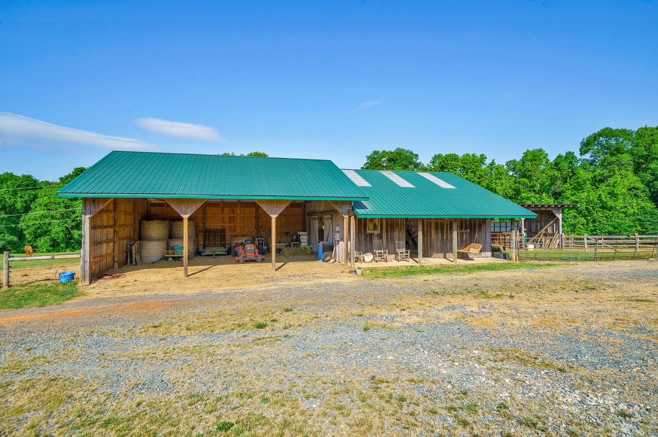 Leaning Oak Farm