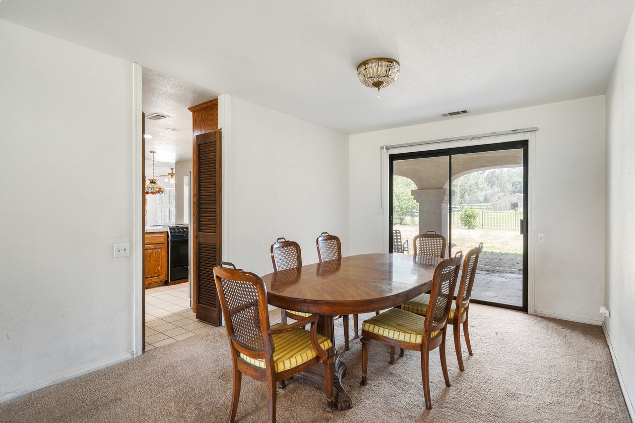 20425 Avenida Castilla