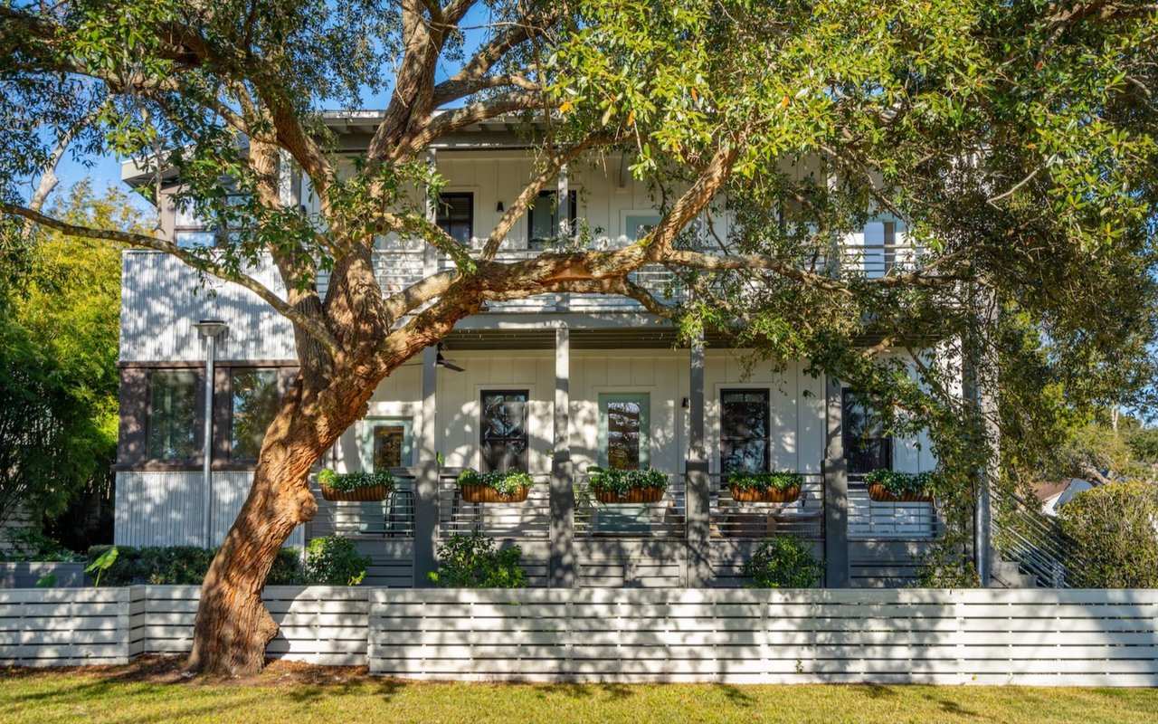 Charming Mount Pleasant Home – 416 Bank Street