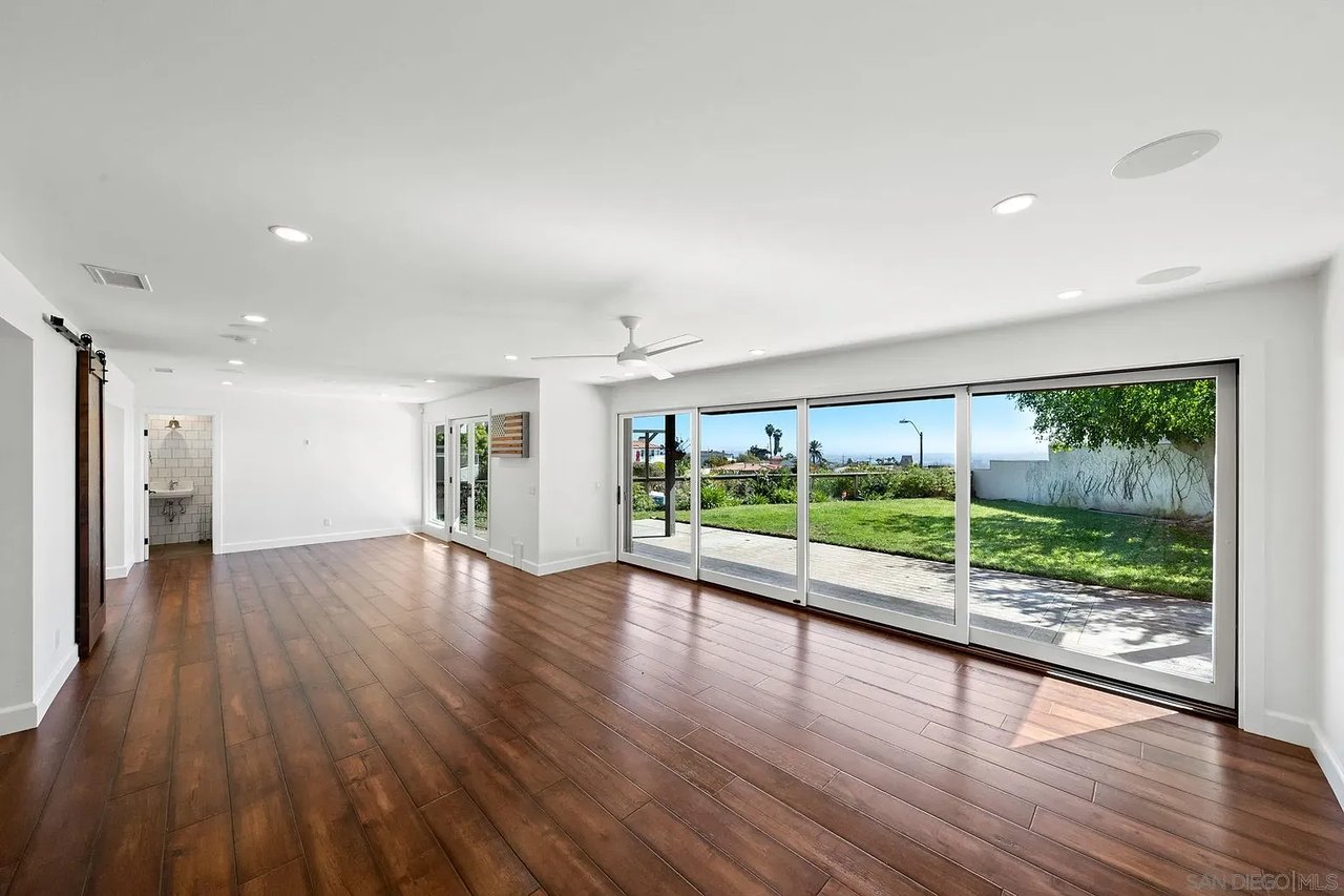 5791 La Jolla Corona Dr