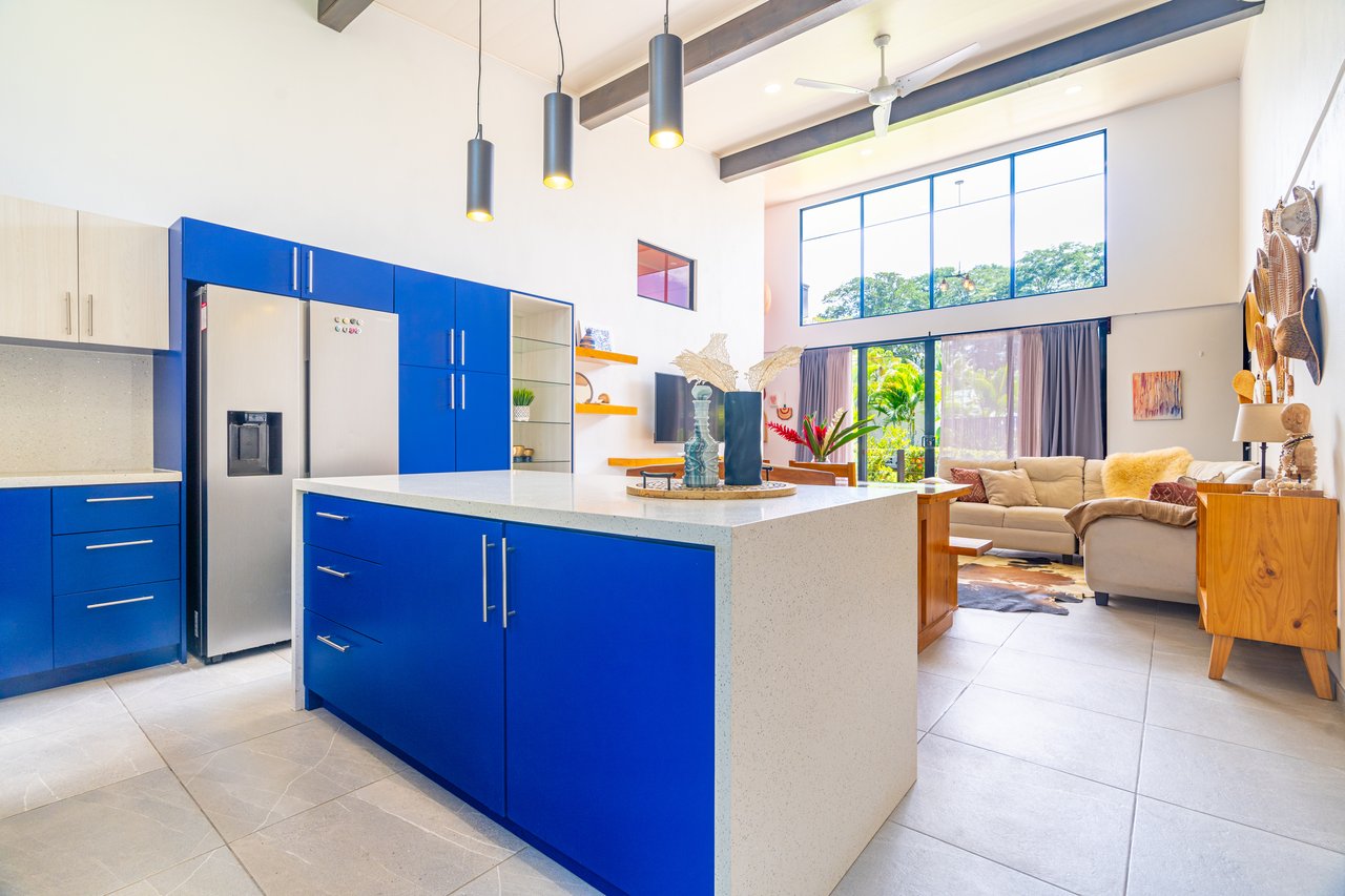 Modern 3 Bedroom Home - Walking distance to it all!