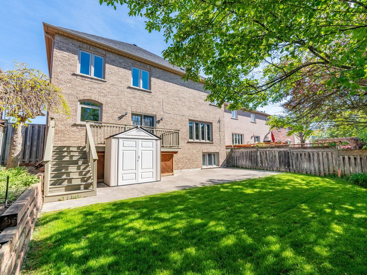 85 Lagani Ave