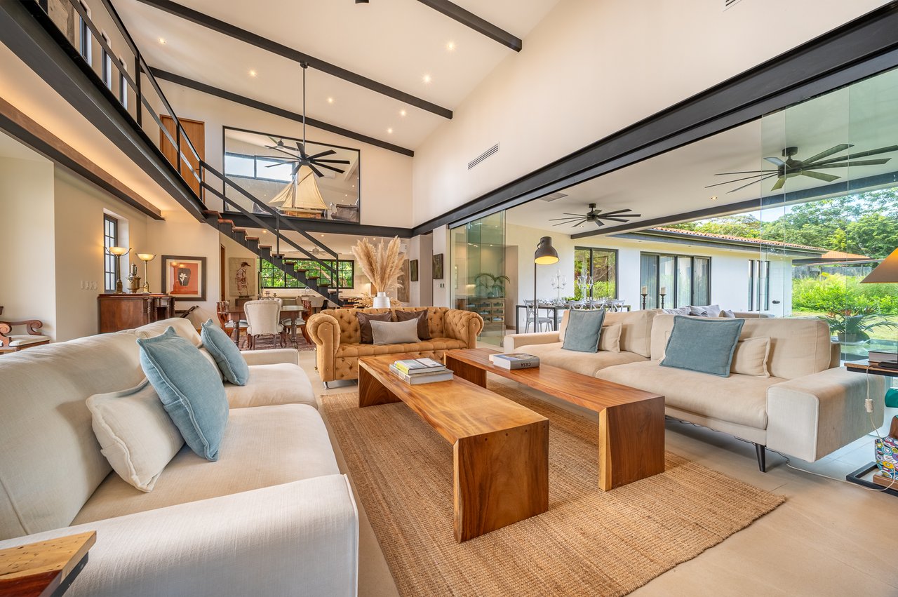 Casa Canto del Agua | Luxury 7-Bedroom Villa with Two Guest Apartments in Hacienda Pinilla’s Reserva de Golf