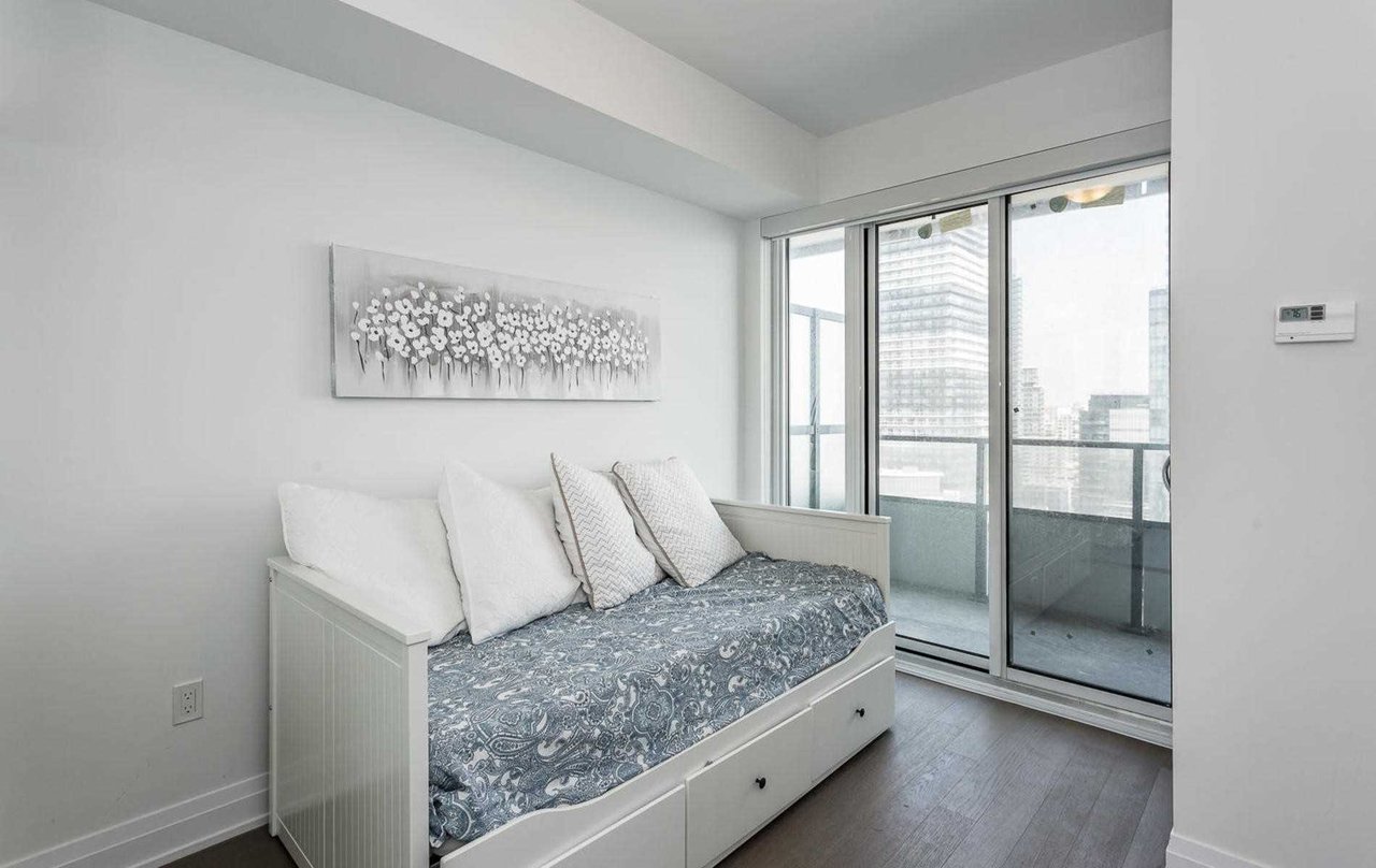 20 Shore Breeze Dr Unit: 1707
