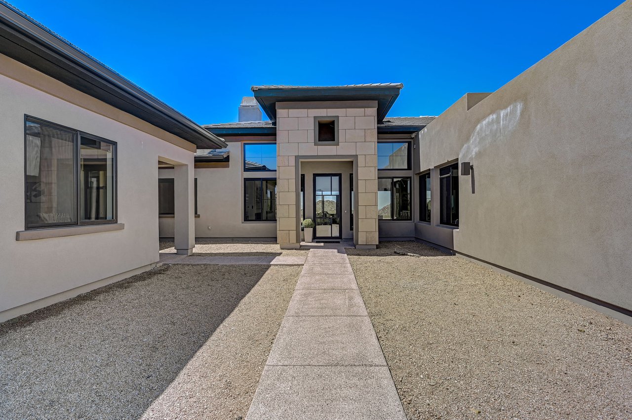 What Most People Get Wrong About Buying or Selling a Home in Scottsdale, Arizona cover