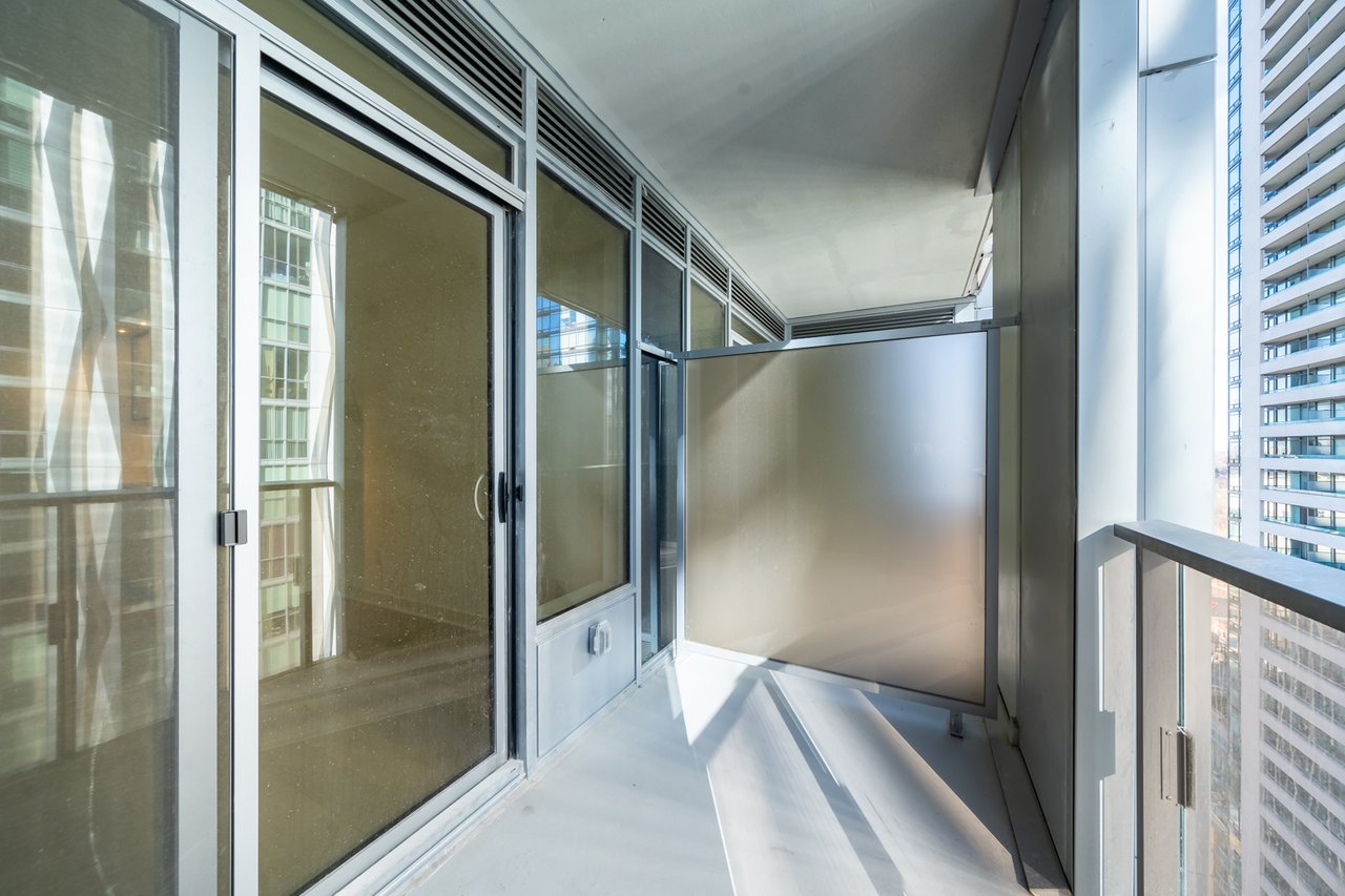 11 Yorkville Ave 1608