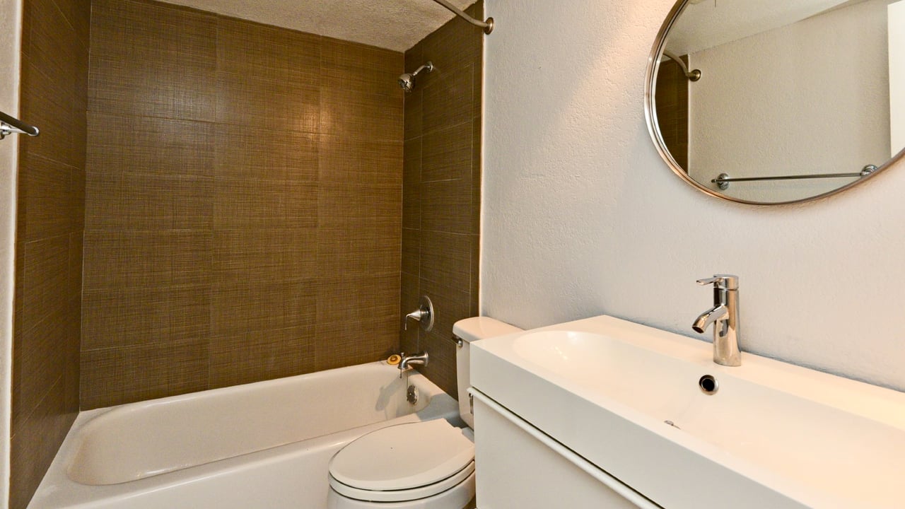 Two-Bedroom Downstairs End-Unit at Aragon Condos Winter Park