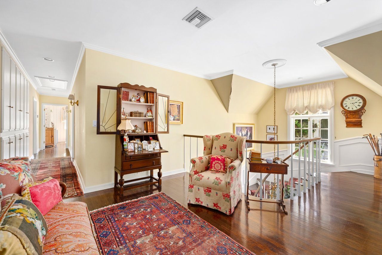 616 Perugia Way