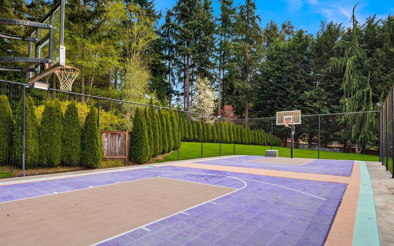 Private, Tranquil Resort-Style Living in Redmond’s Starwood Neighborhood