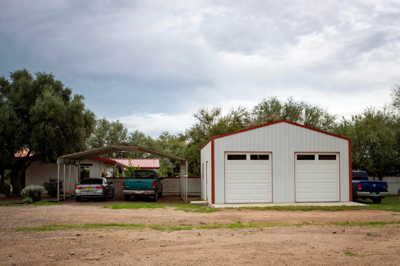 3155 W Elephant Head Rd
