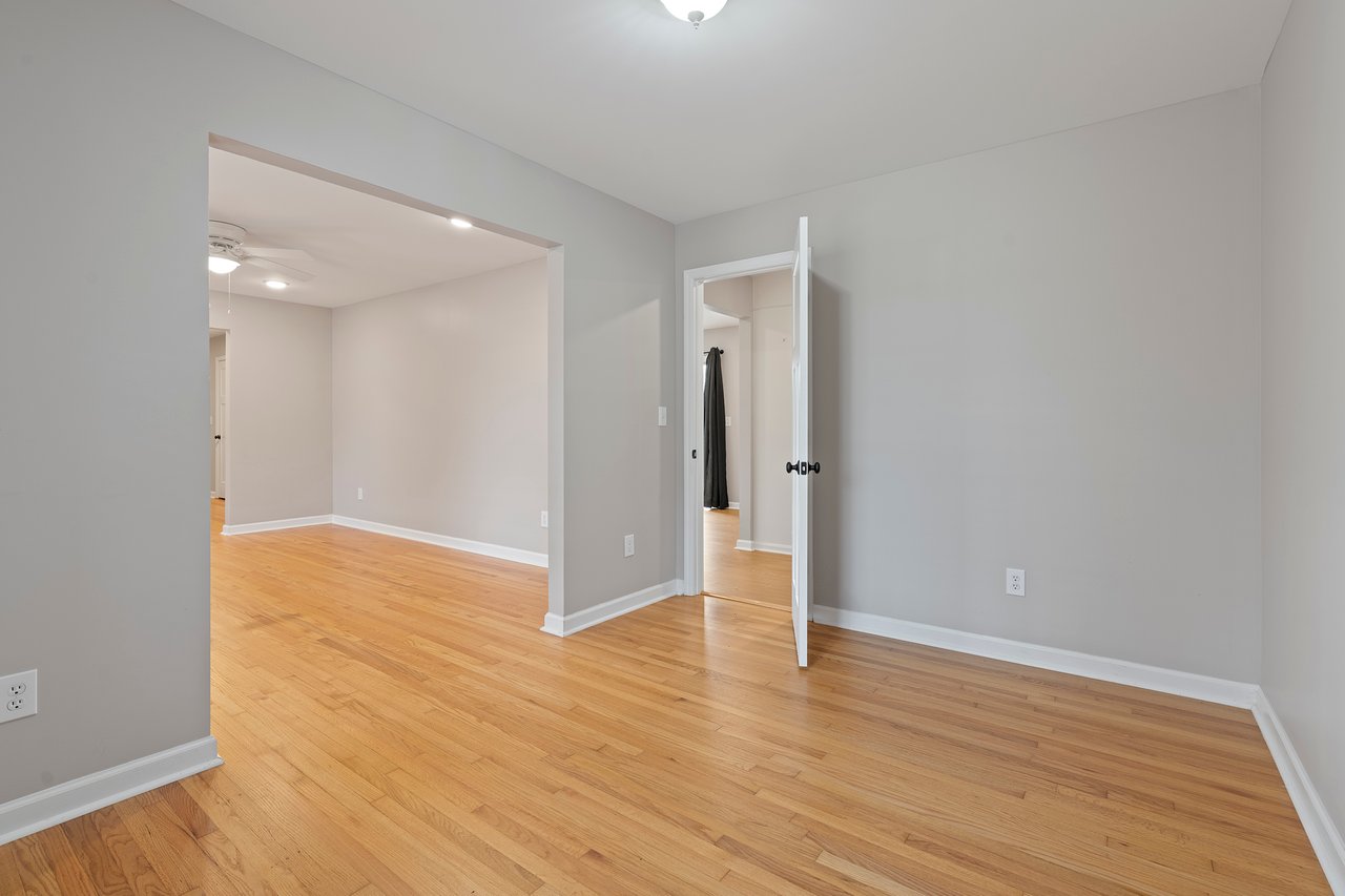 Beautiful Home with Updated Kitchen Near Downtown Huntsville!