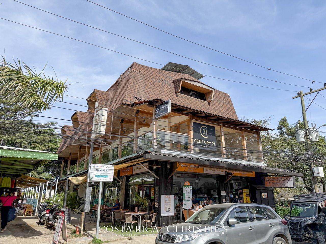 Beachfront Commercial Complex in Tamarindo