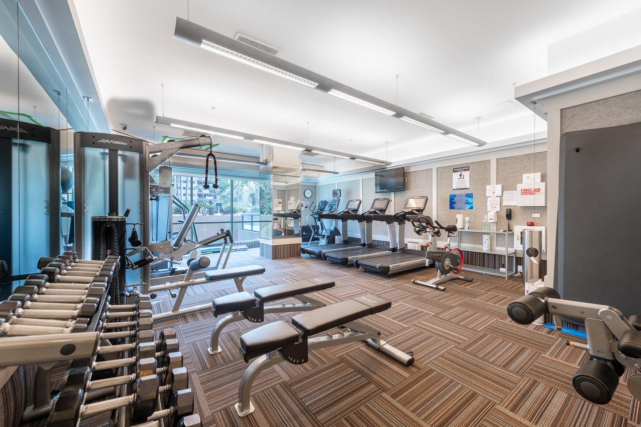 10490 Wilshire Blvd #1705