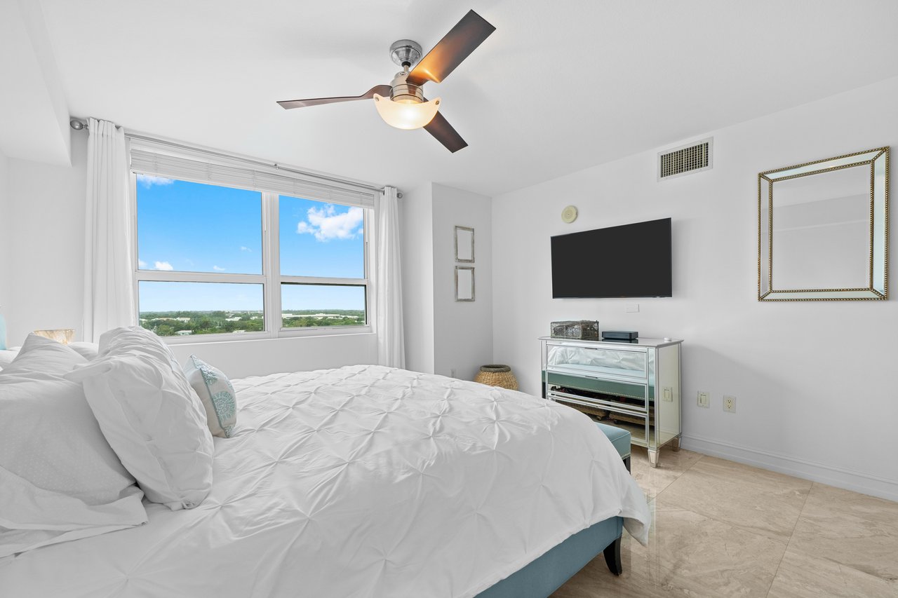 The Symphony Residence 1013N