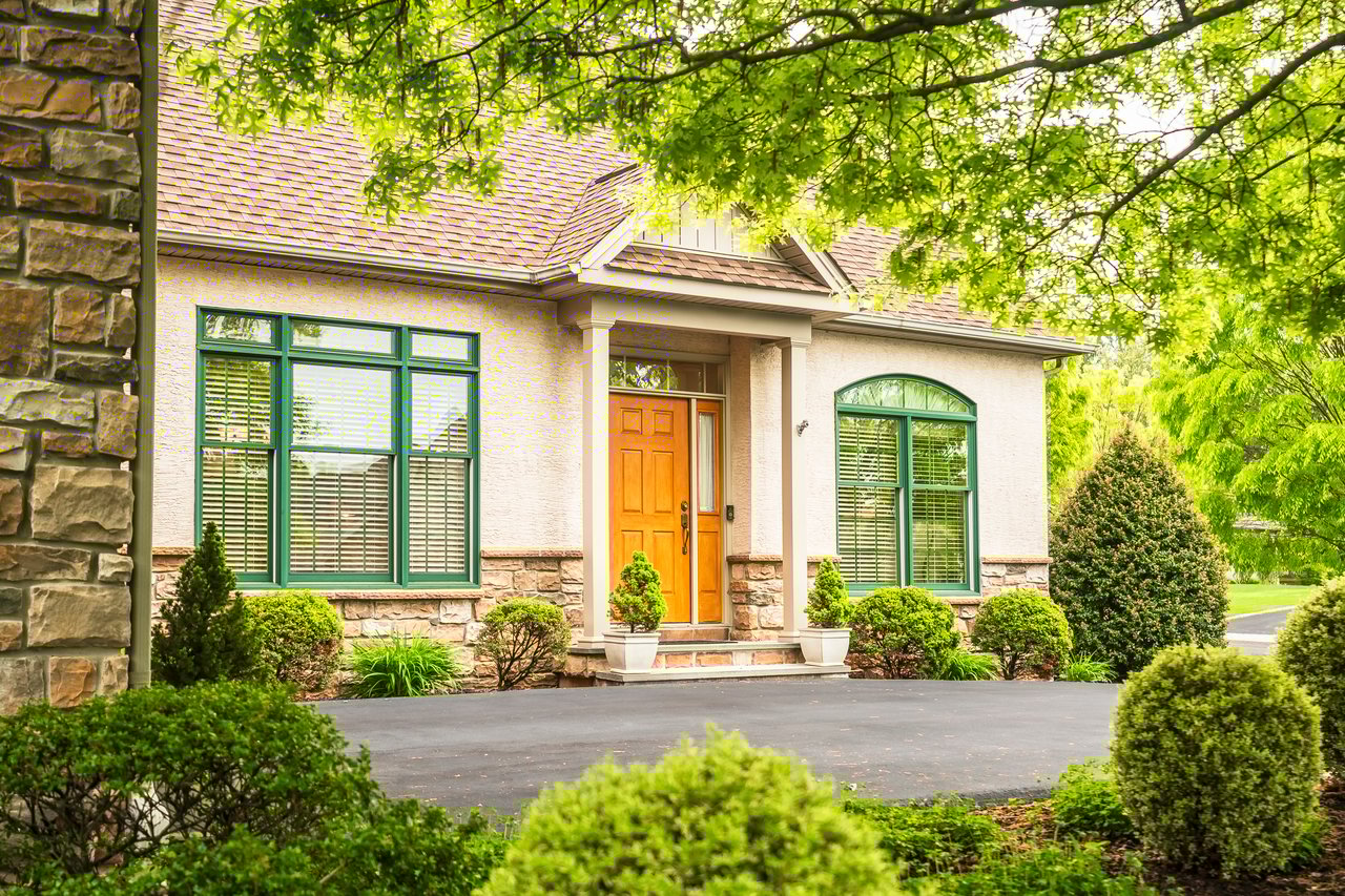 5799 Sabrina Circle