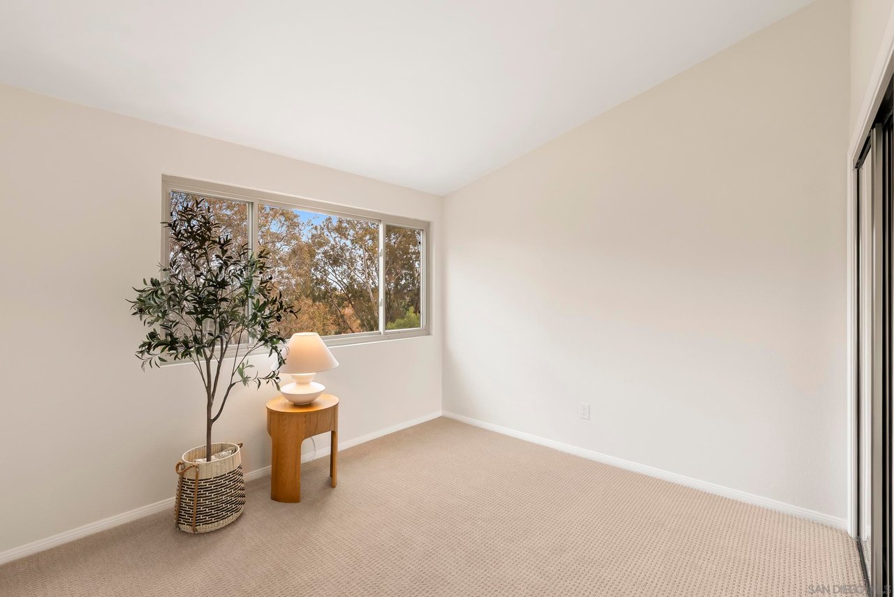 8871 Caminito Primavera, La Jolla, CA 92037