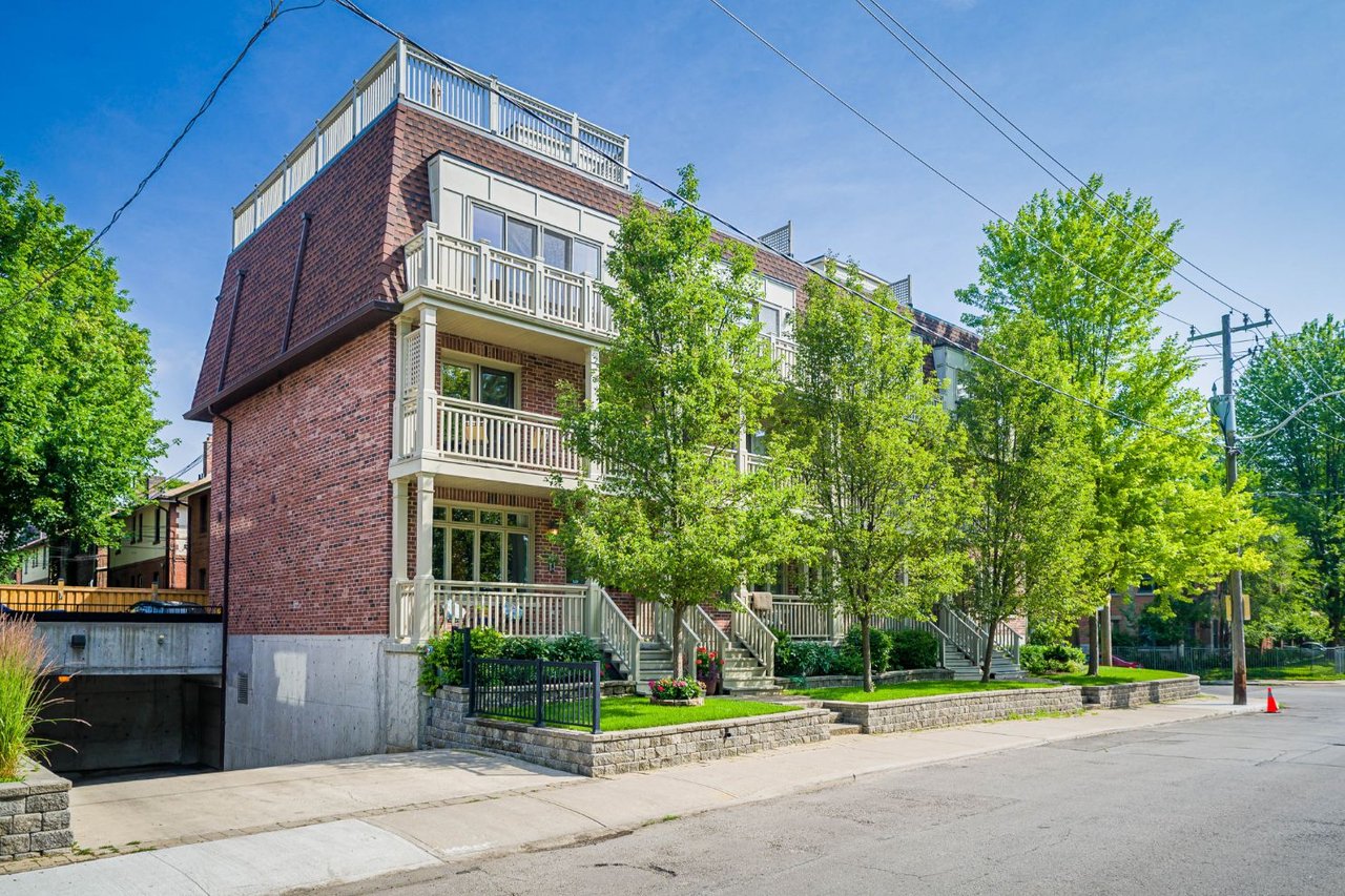 64 Hubbard Blvd