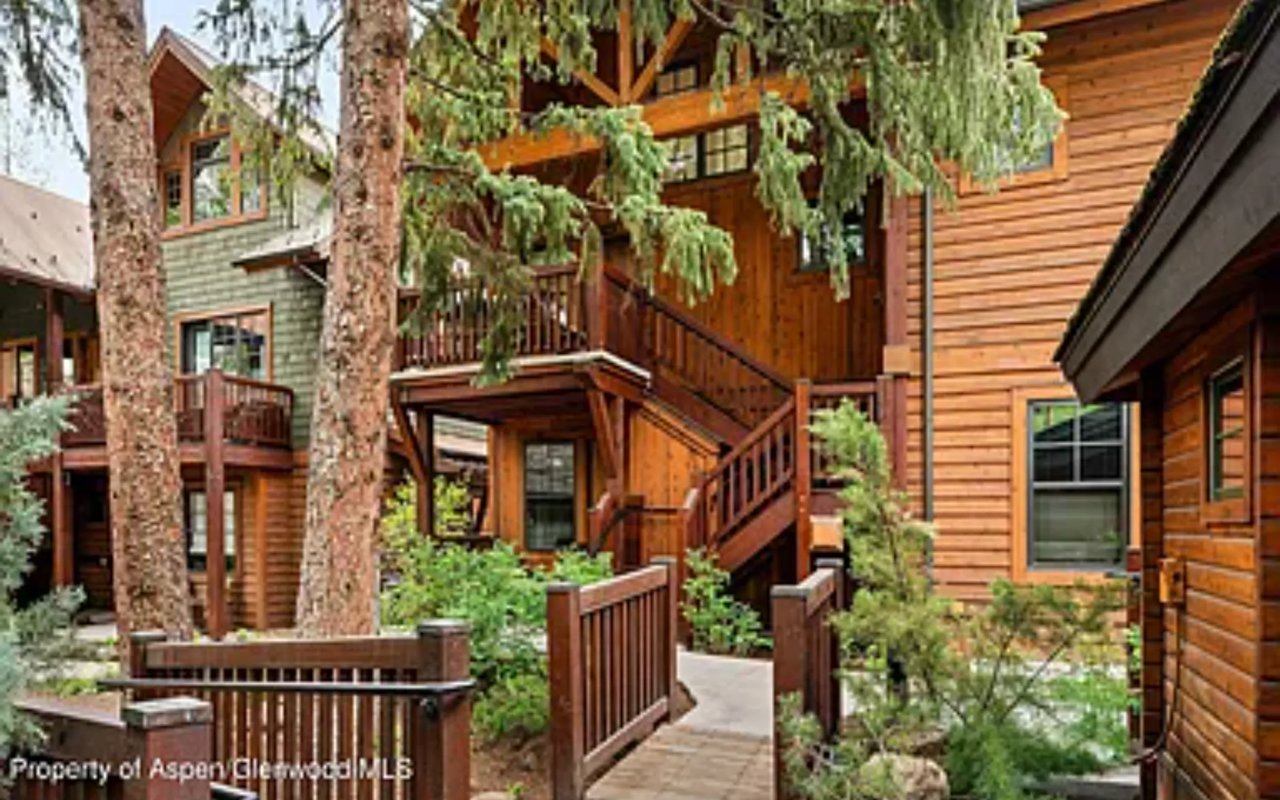 507 W Main St Unit C201