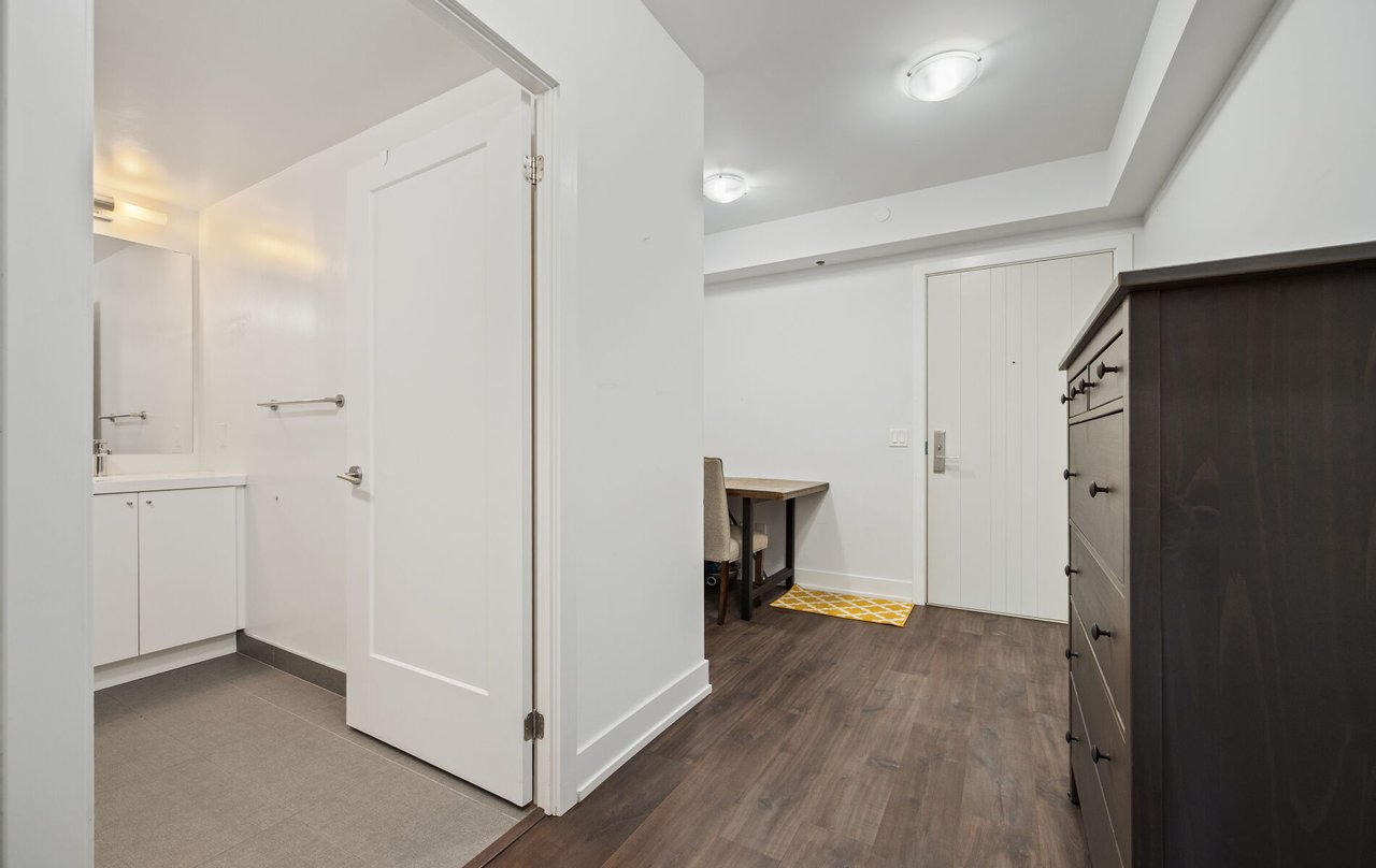 2550 Simcoe Street N 219